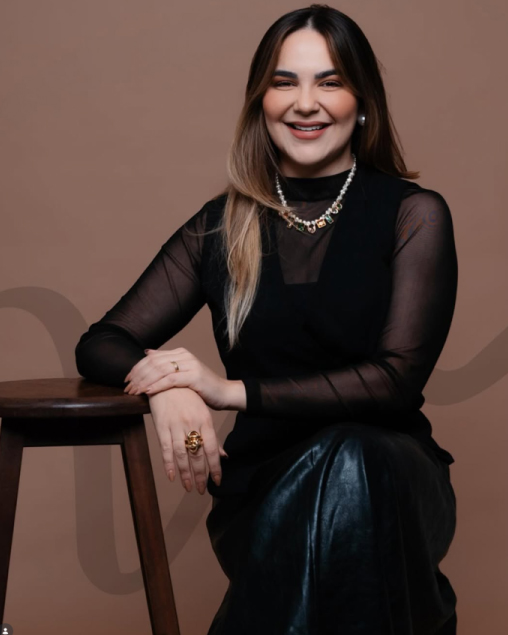 Foto da Dra. Vicka Medeiros